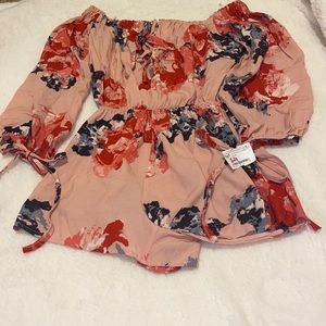 *NWT* Off the shoulder floral romper.